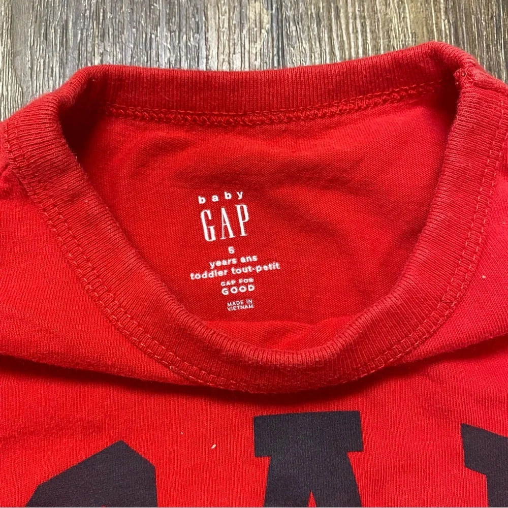 GAP Red Gray and‎ Plaid Button Down Shirt Boys Lot Of 3 Size Small /5
